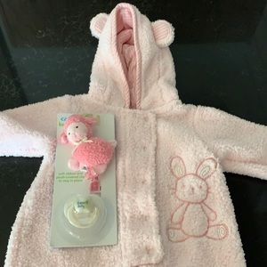 Carter’s 3 mon old baby girl’s bundle-up onesie/jacket